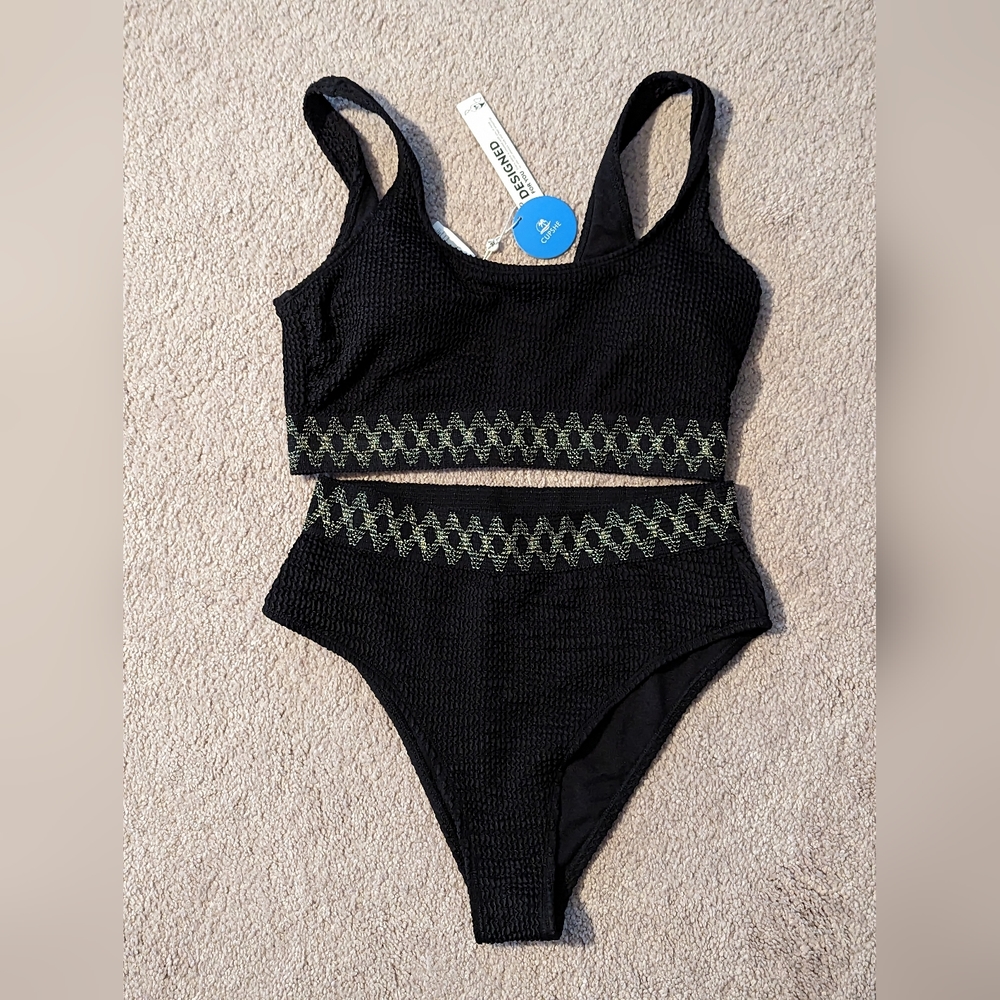 NWT Cupshe Bikini Set, M, Black & Gold